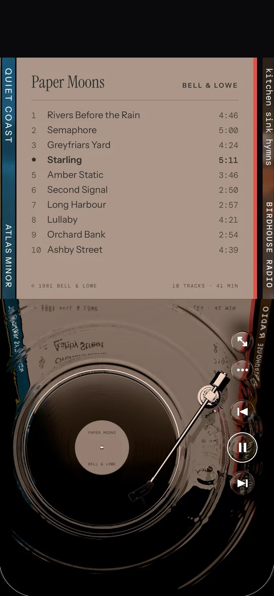 Ripple Player on iPhone: the back of Paper Moons’ sleeve, its ten tracks listed, above the turntable.